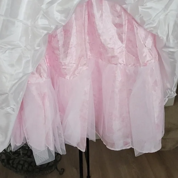 Disney princess light-up costume petticoat - Picture 4 of 8